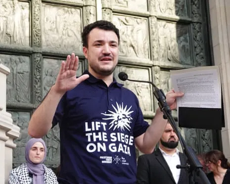 American Judge Orders Removal of Palestinian-Supporting Leader Citing Inaccurate Information on Green Card Application