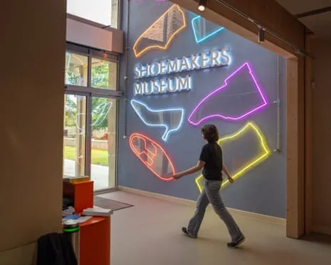 The Iconic Shoemaker Opens a Exhibition to Commemorate Two Hundred Years of History
